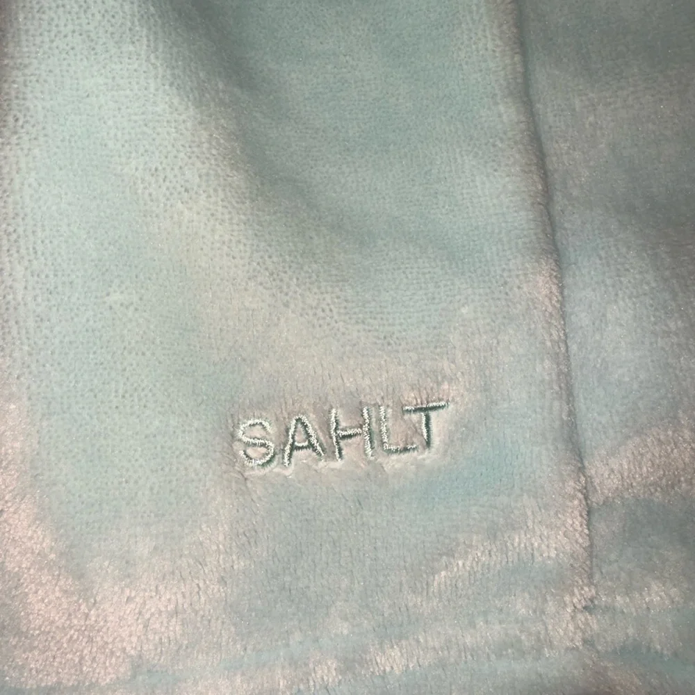 Sahlt Women’s Fuzzy Lounge Shorts Large Like New Teal 3” Inseam
